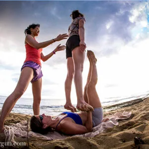 Low Foot-to-Hand