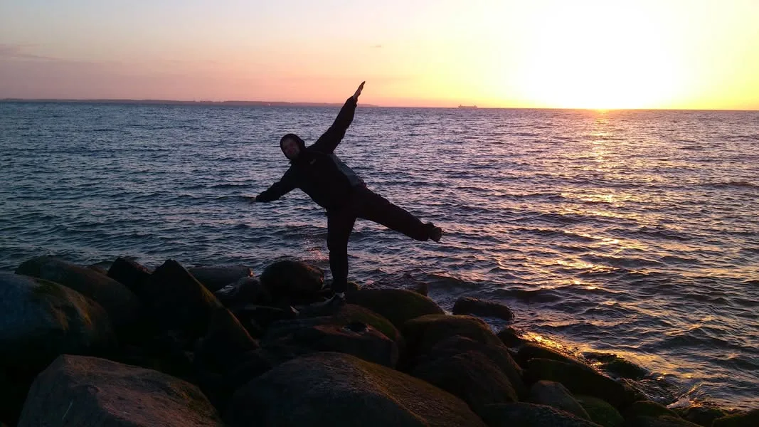 Kiel acroyoga community