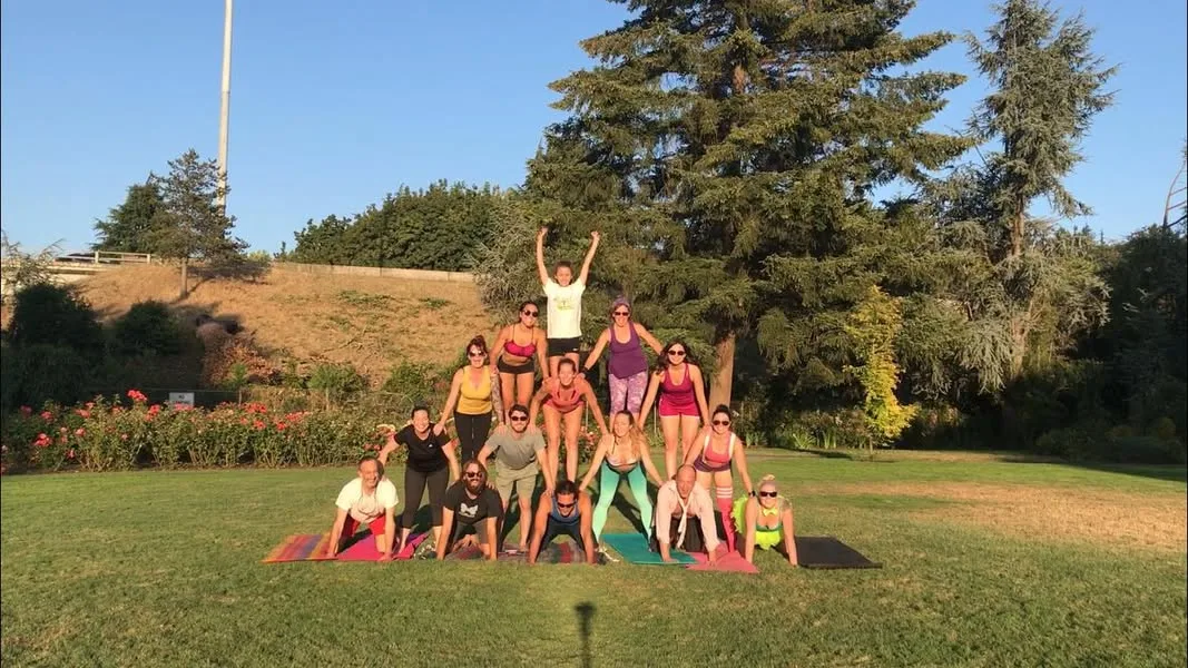 Eugene Acrobalance acroyoga community