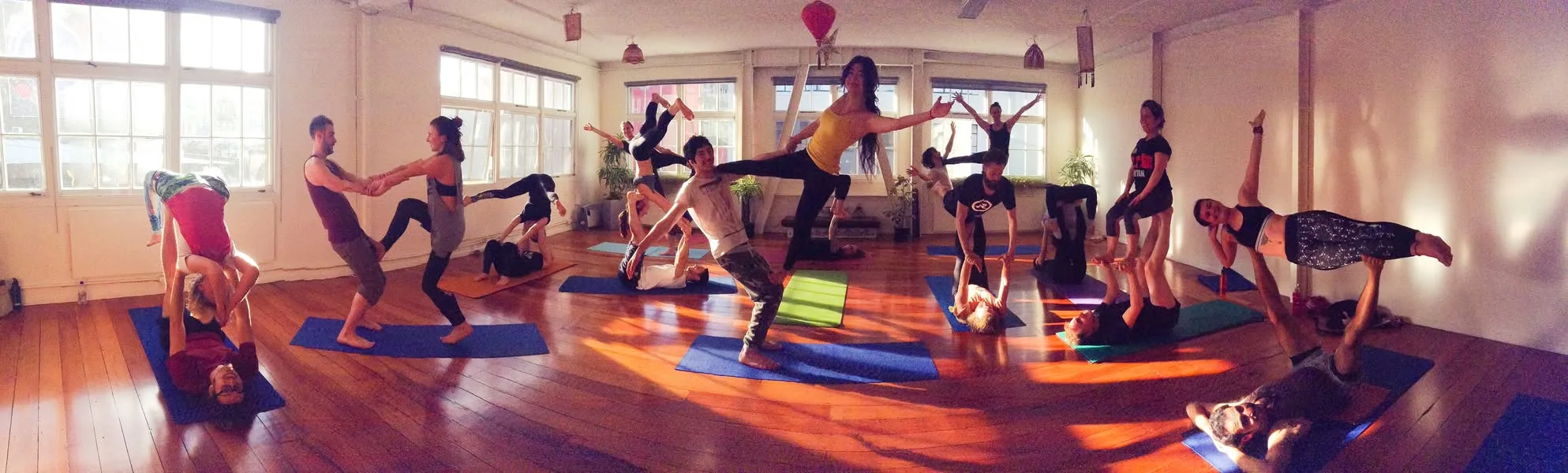 Wellington acroyoga community